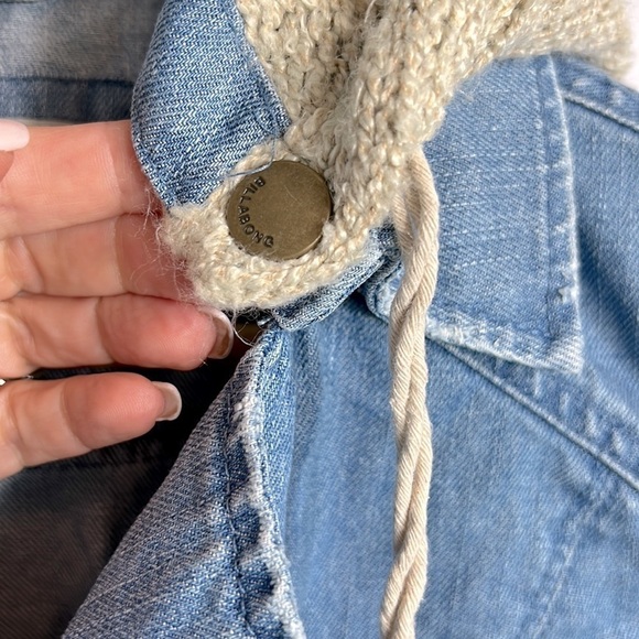 Billabong Rev Up Hooded Denim Jacket size S - Picture 6 of 14